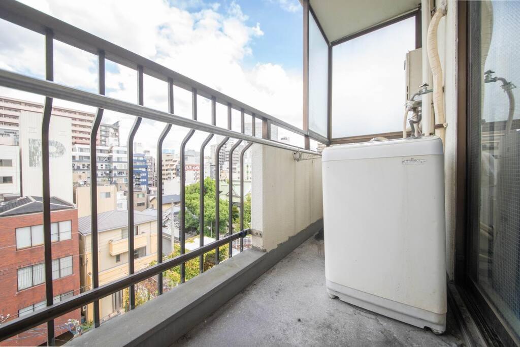 アパート Sanacion Motomachi 6 なんば徒歩圏内 Netflix視聴可能 2部屋セット貸しでプライベートも確保 *